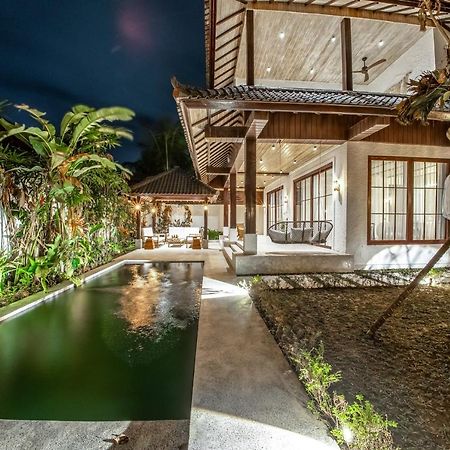 Putri Salju Villa By Evdekimi Ubud Buitenkant foto